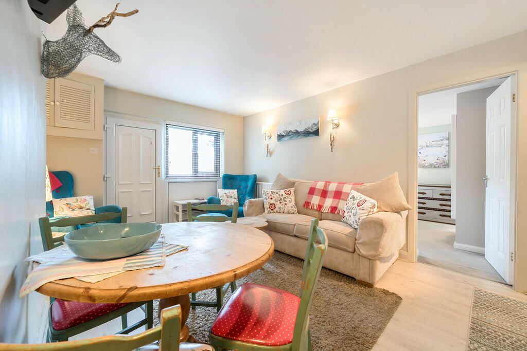 Kitchen/Sitting R...