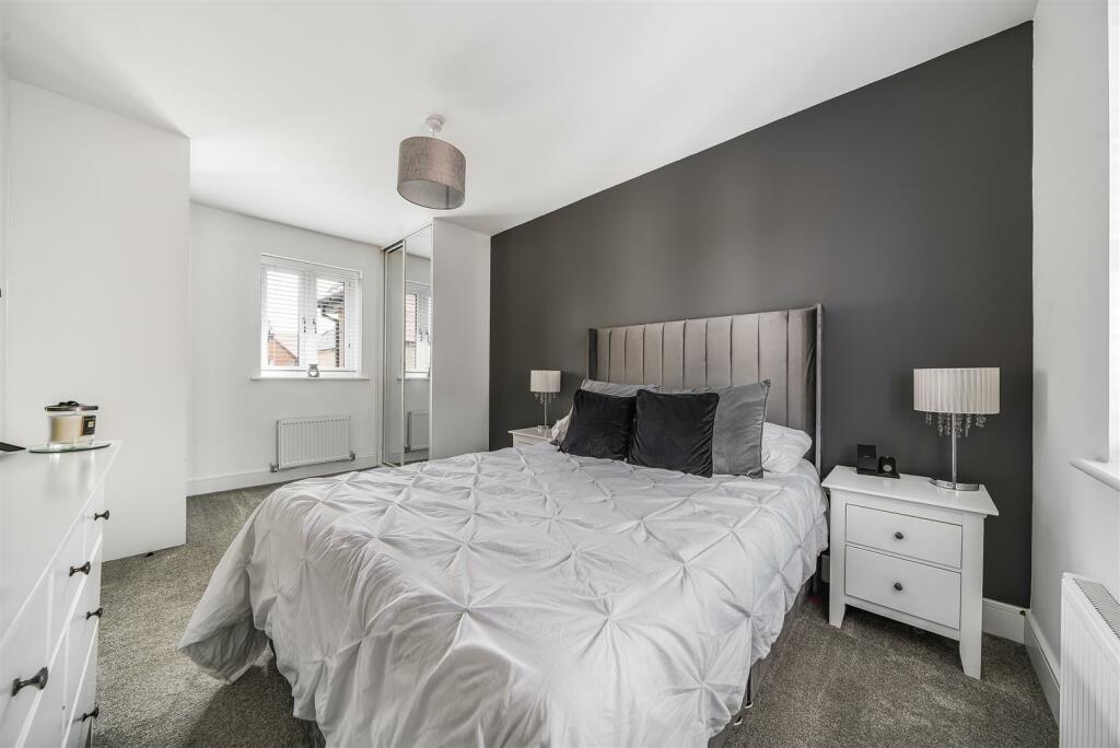 Bedroom One (1).jpg