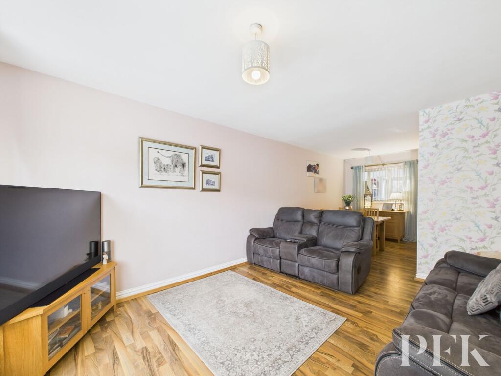 Living Room / Dining Room