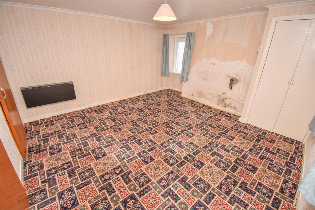 LOUNGE-DINING ROOM-2.jpg