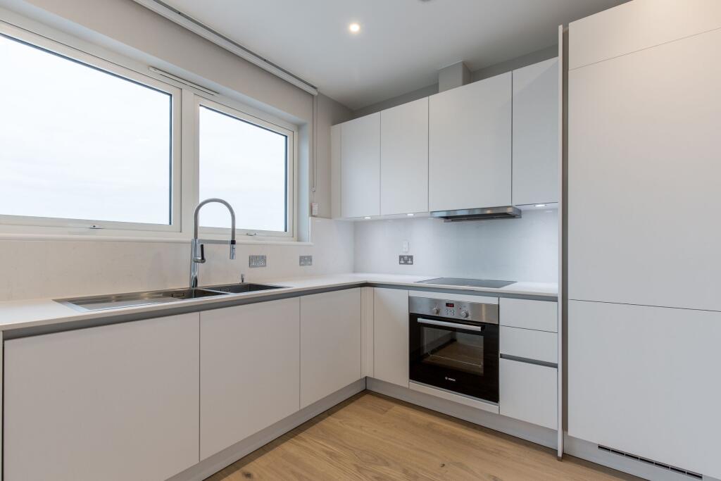 Flat 51 Sidcup House 12-18 Station Road