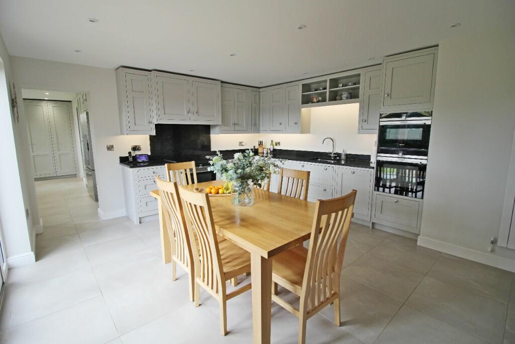 Kitchen Day Room