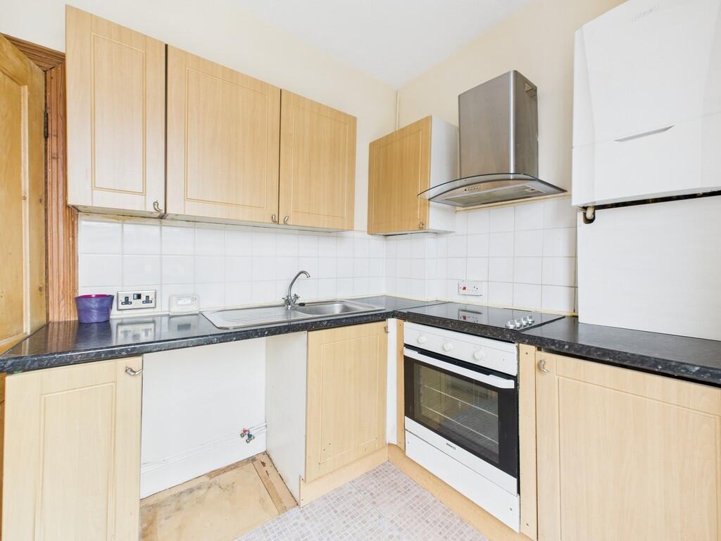 CAM03974G0-PR0223...