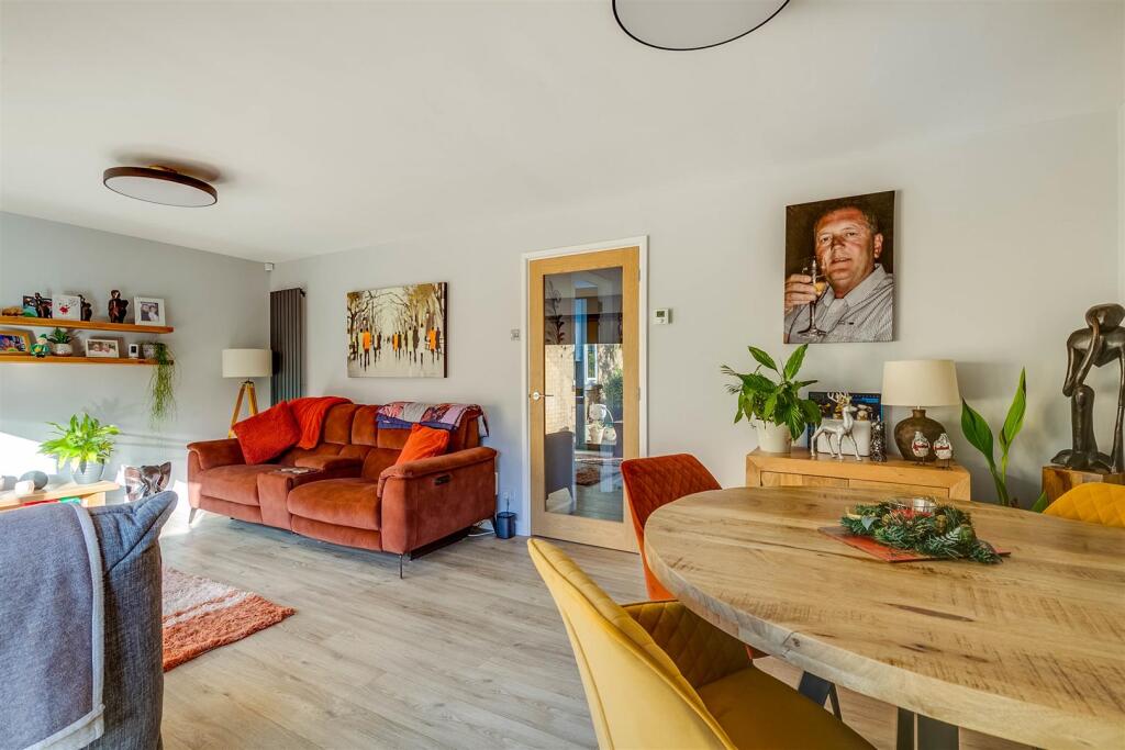 Dents Close 32-29.jpg