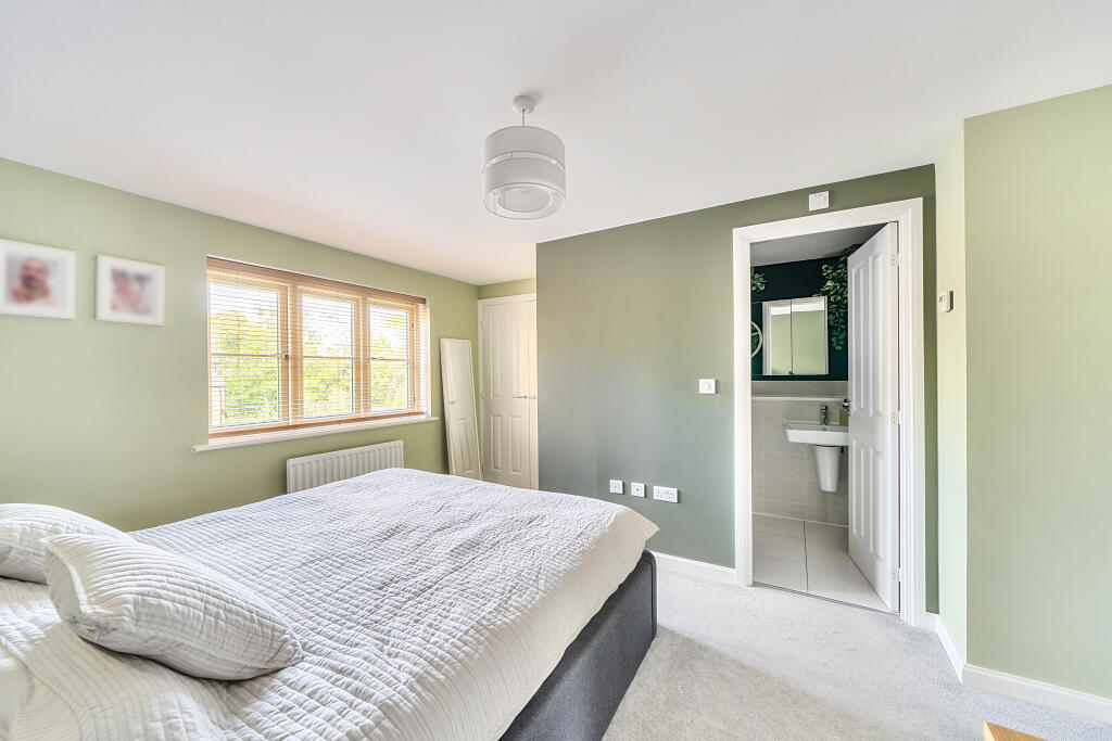 1347929568b88db2eedb4