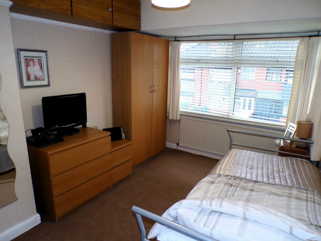 NormanSt35bed1.JPG
