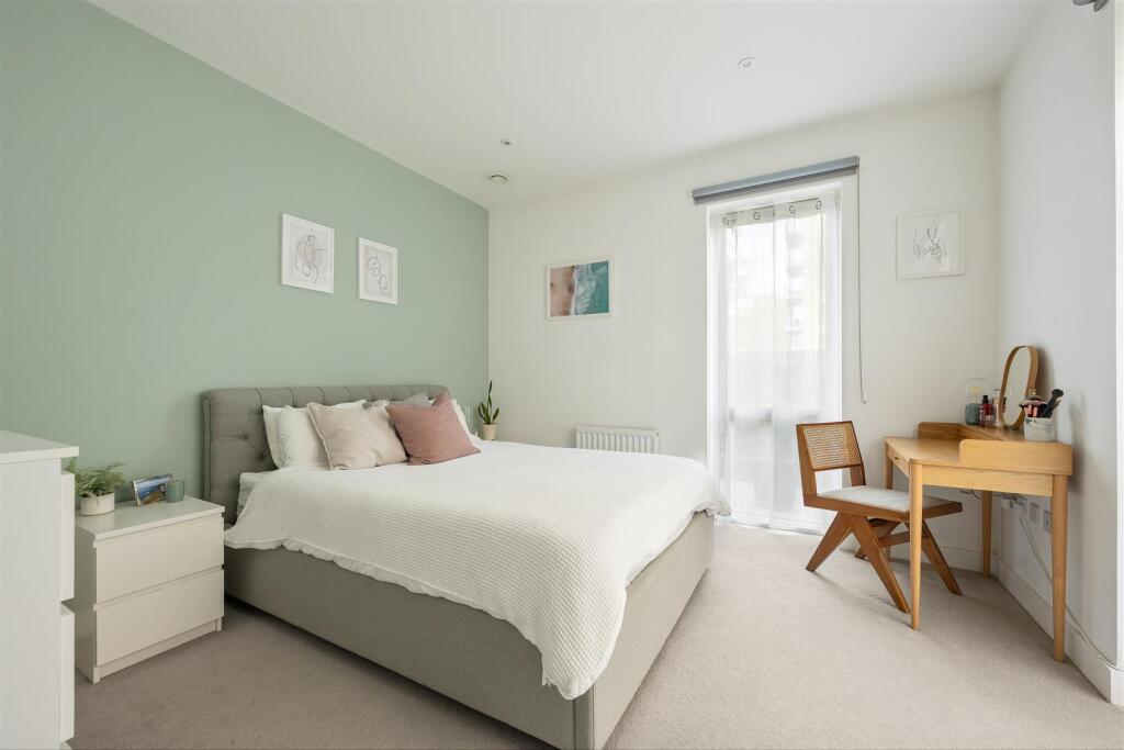 Richard Tress Way, E3