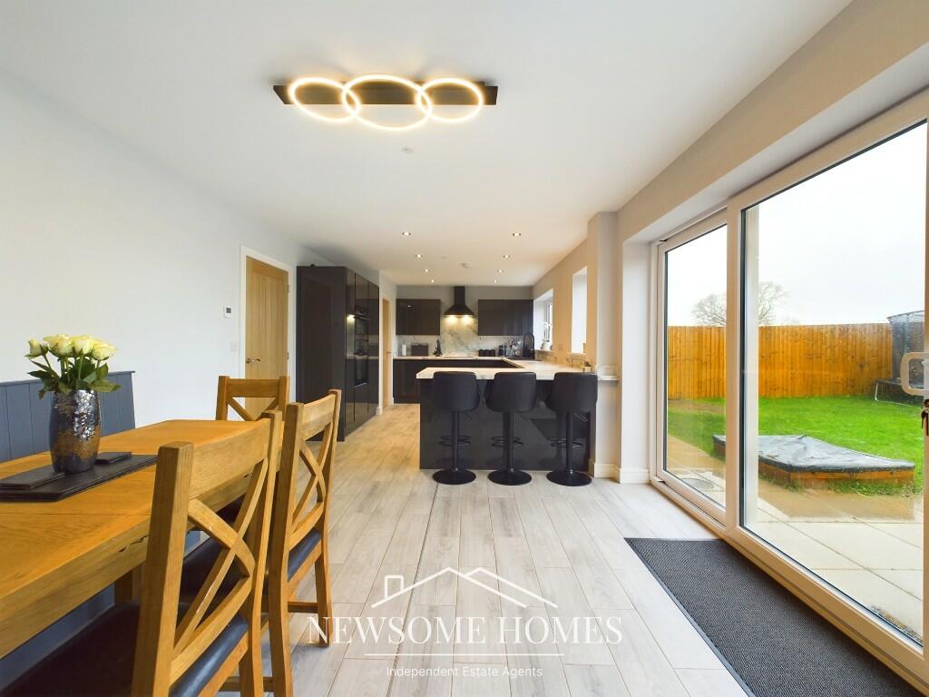 Kitchen/ Family Room