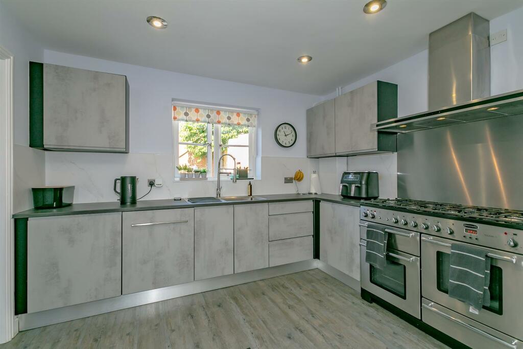 _MG_9621 Kitchen.jpg