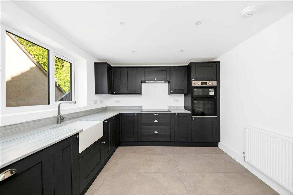 BREAKFAST KITCHEN