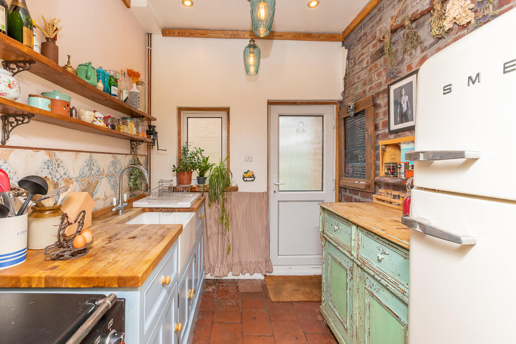 17 Penpol Avenue -15