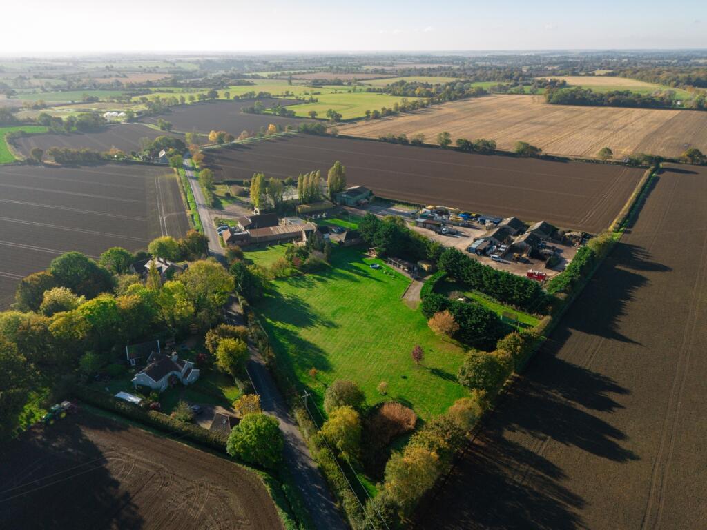 20241024121659 - DJI_0433 - Greenway Farm, Gosbeck