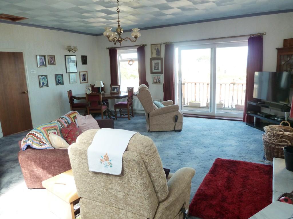 Magnificent Lounge