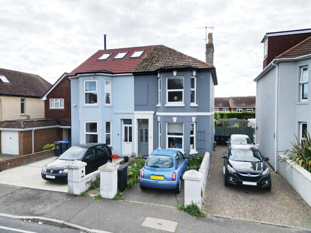 Penhill Road, Lancing, BN15
