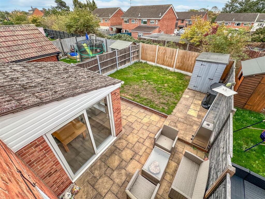 Rear Garden 955