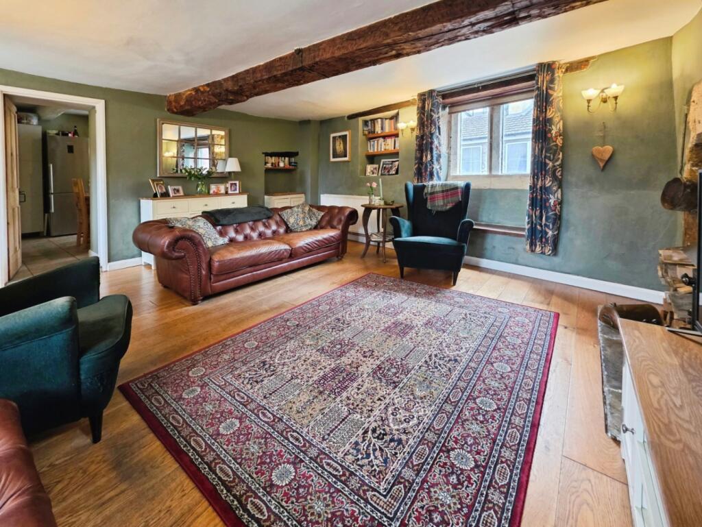 pbox-living_room-343648.jpg