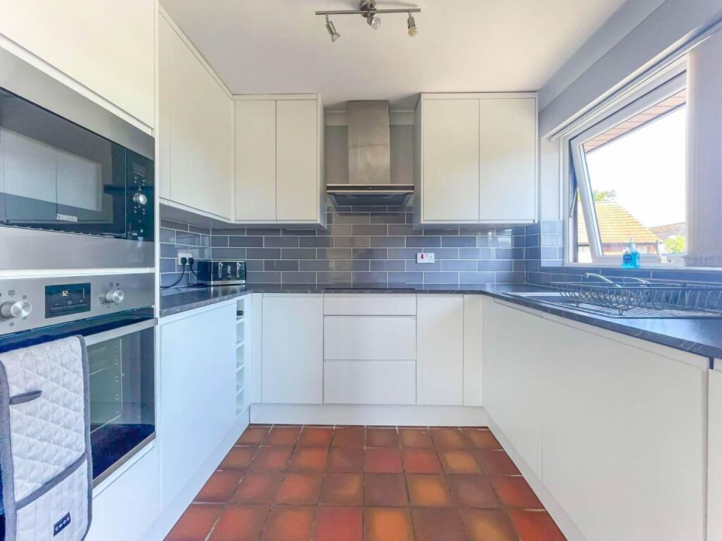 9 riverslea kitchen