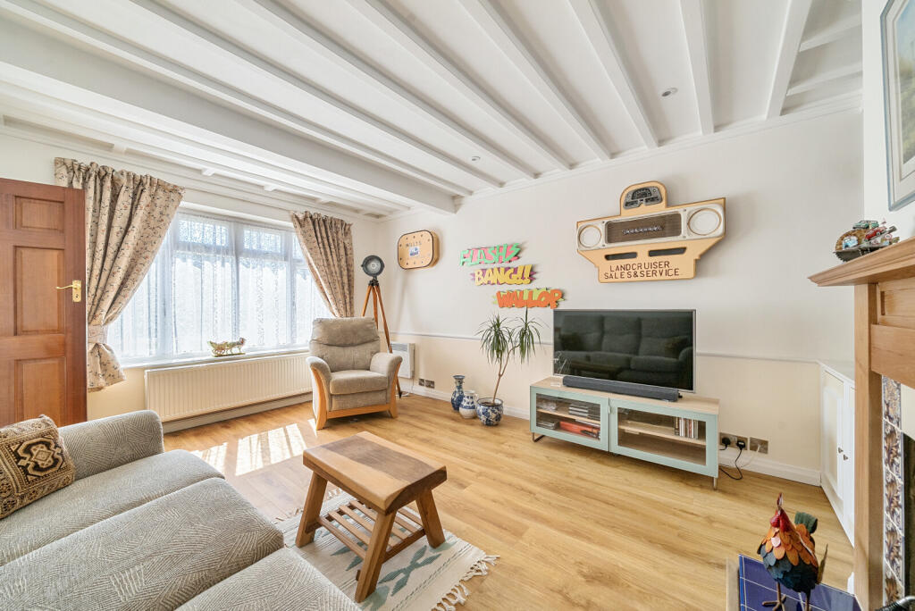 1273630 (3).jpg