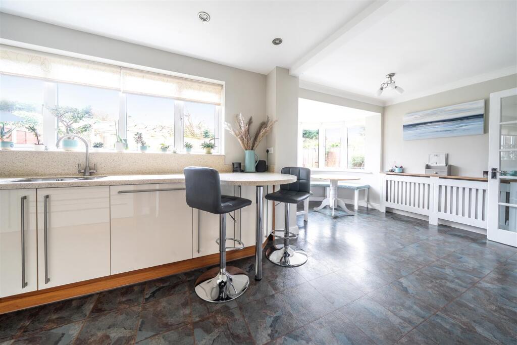 50 Belle Baulk, Towcester (13).JPG