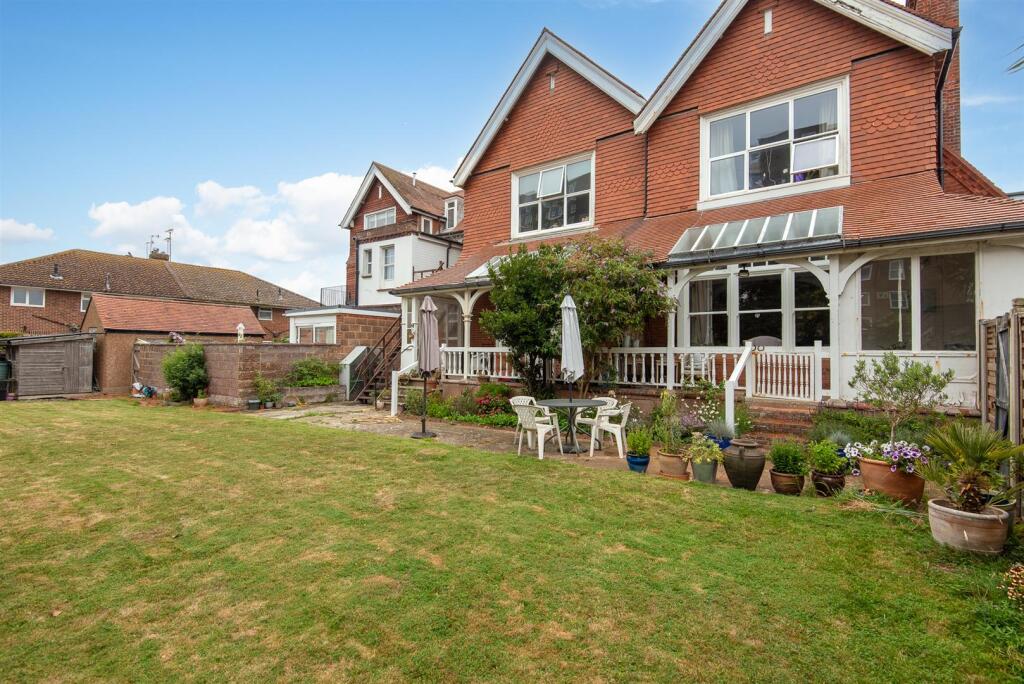 For Sale by Aspire Residential | Bath Road