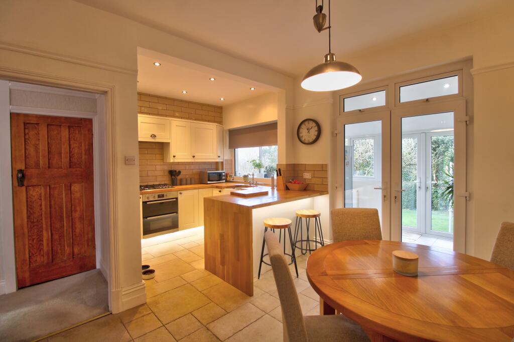 IMG_9411_2_3_Realistic