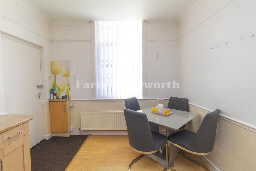 Kitchen Dining 2 T202504221432.jpg