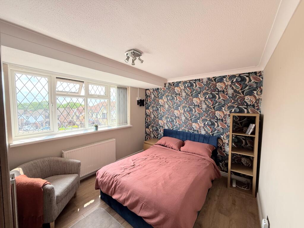 72B4E7E6-0508-4035-BD90-E559DE281B5D