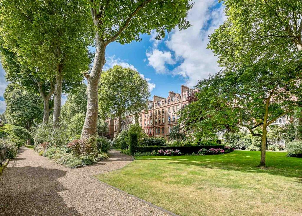 Wetherby Gardens Aug 2016-10-2.jpg