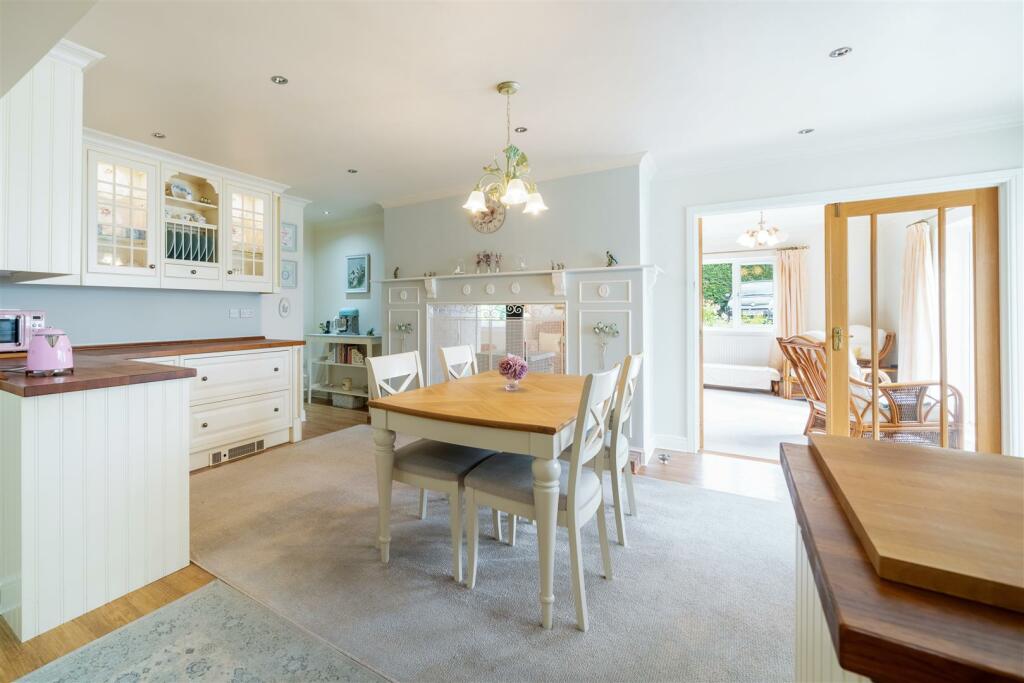 Kitchen - Diner-2.jpg