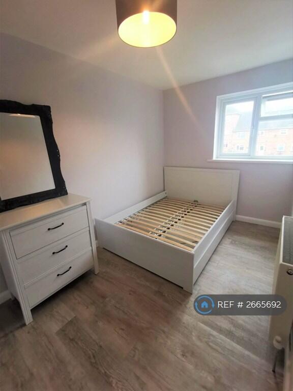 2nd Bedroom