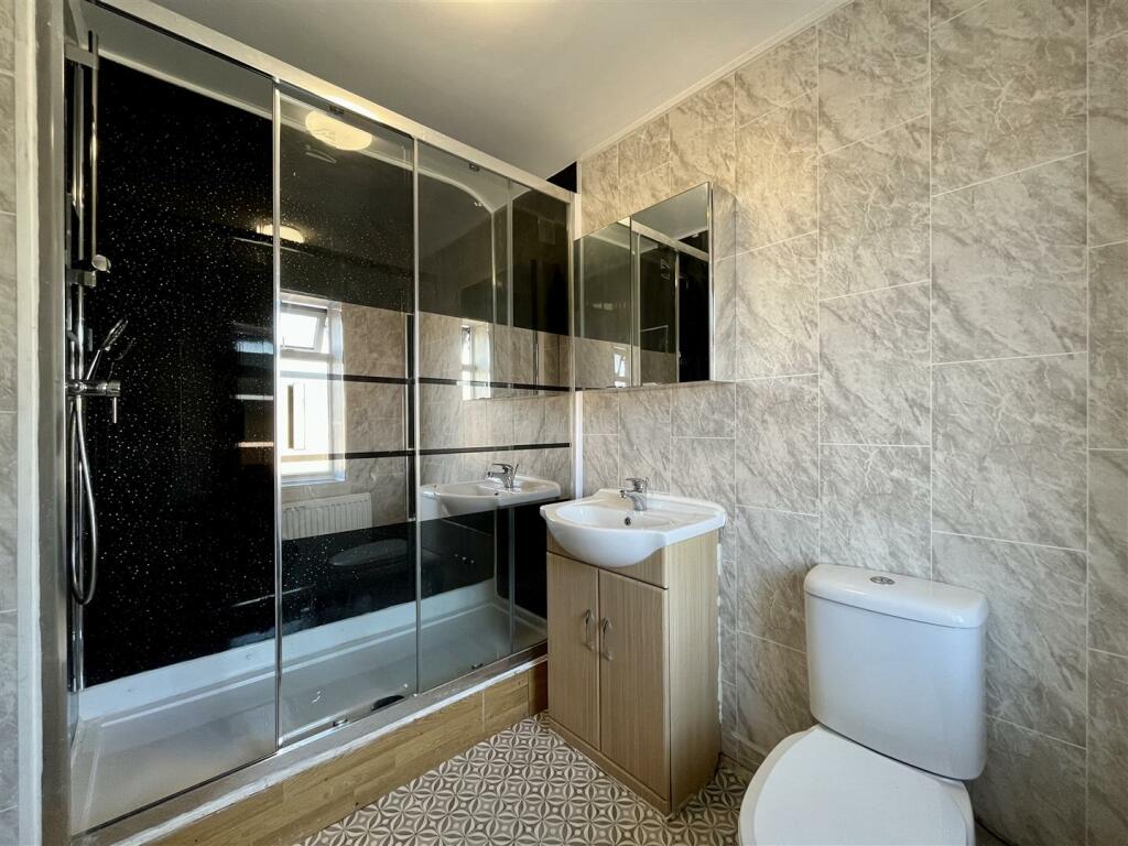Shower Room Aspect 2