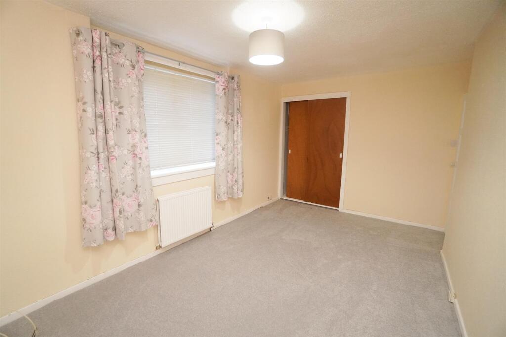 bedroom.jpg
