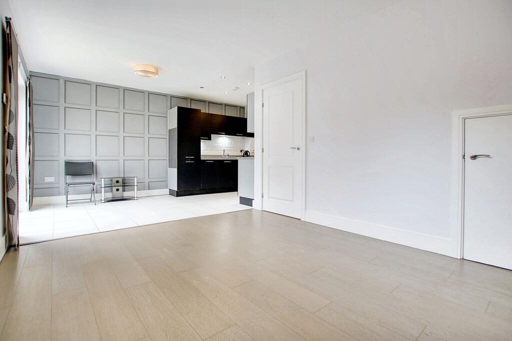 Open-Plan Kitchen, Dining &amp; Living Area