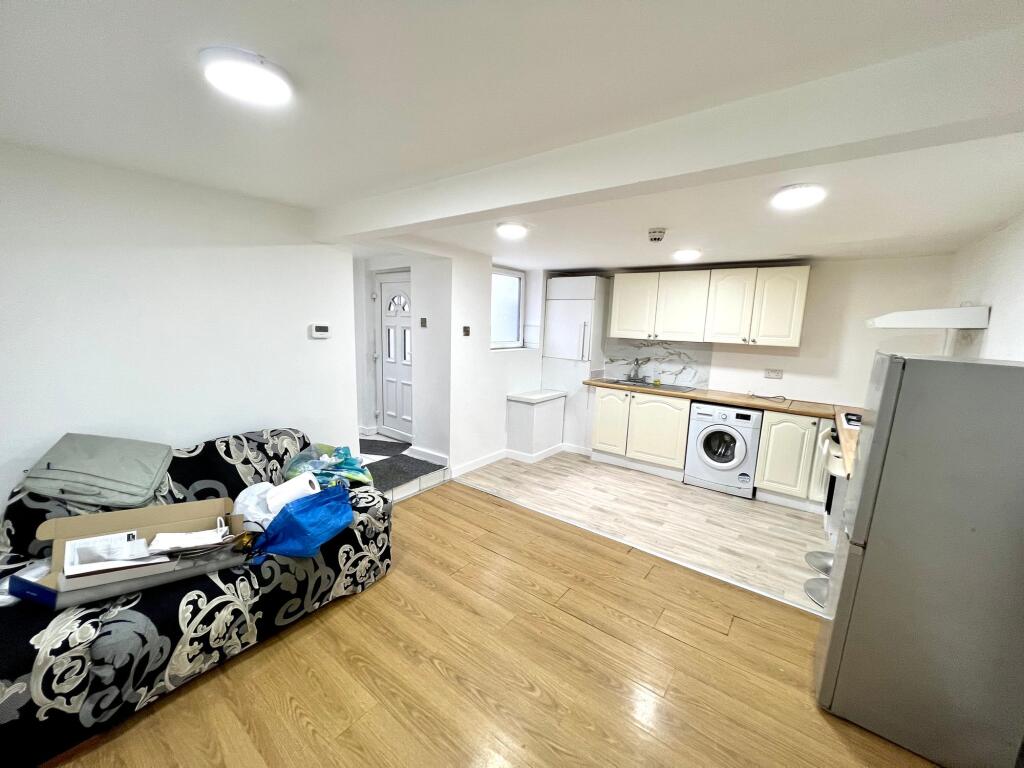 Living Room &amp; Kitchen