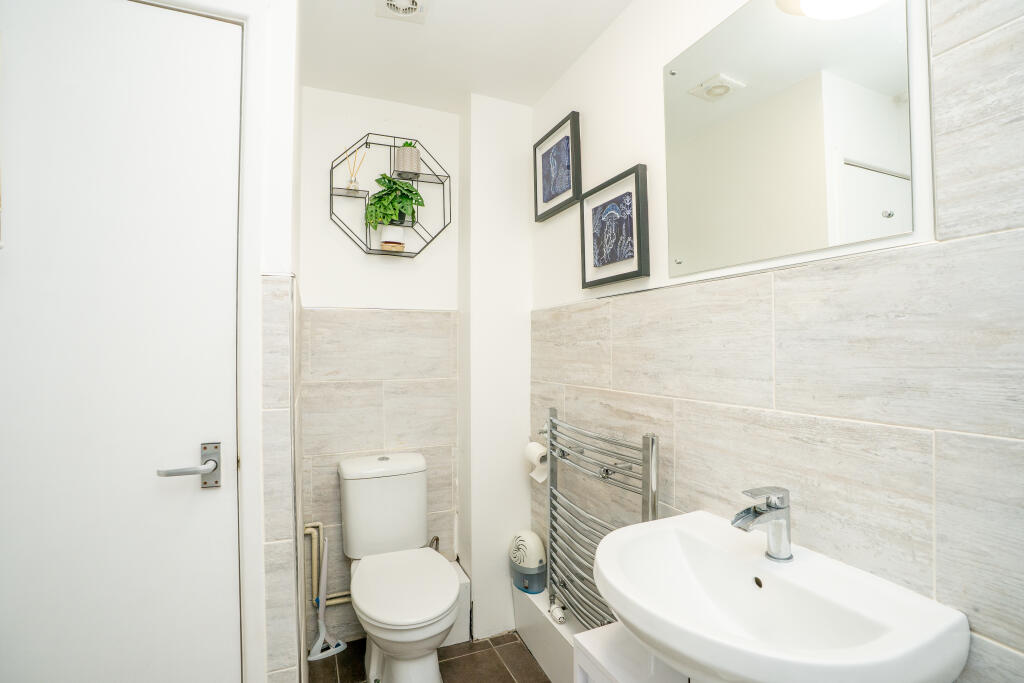 13brackenwoodclose24