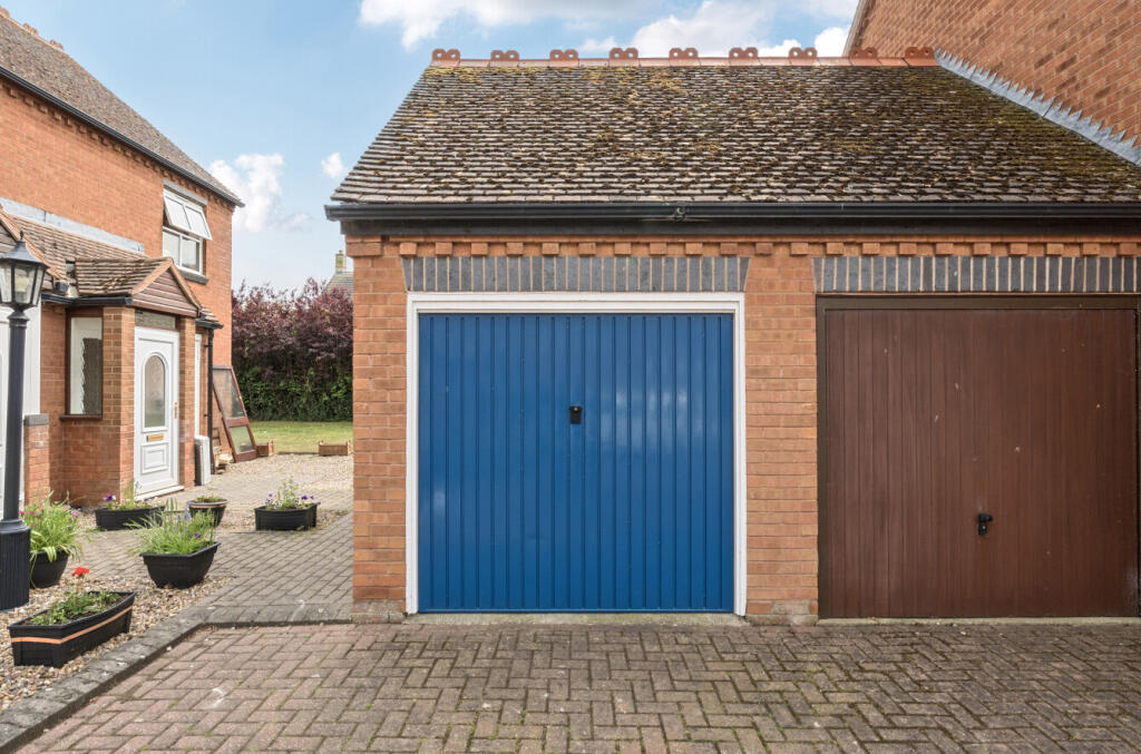 38-681b6625d4282-...