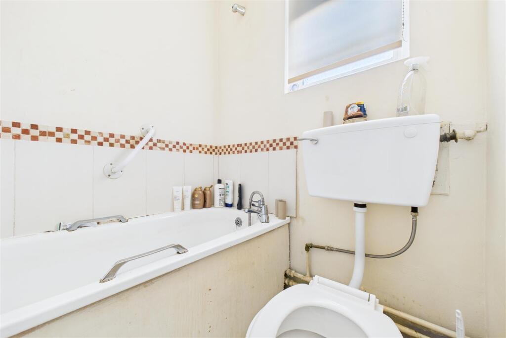 54 Francombe House, Redcliffe, Bristol BS1 6TB | L