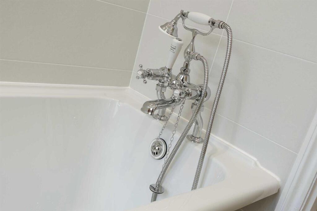 30 Regent Place, Rugby (21).jpg