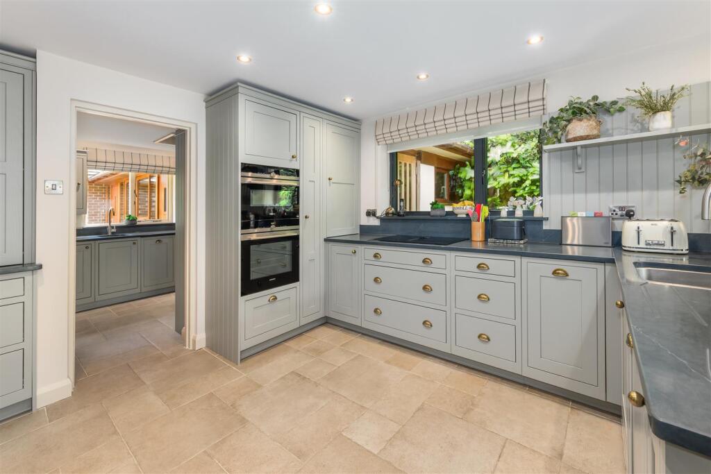 Bespoke Dining Kitchen