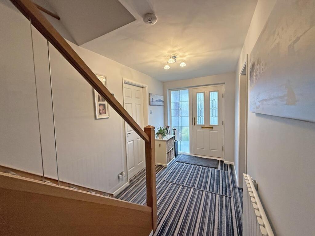 Dunraven Drive 81 - Entrance Hall.jpg