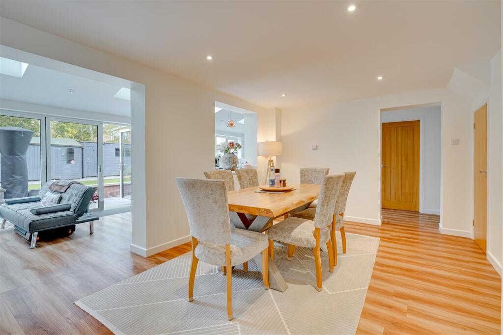 40 Church Mdw, Barton Mills,--26.jpg