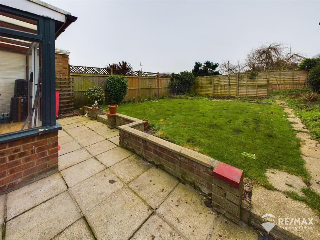 Rear Garden (3).jpg