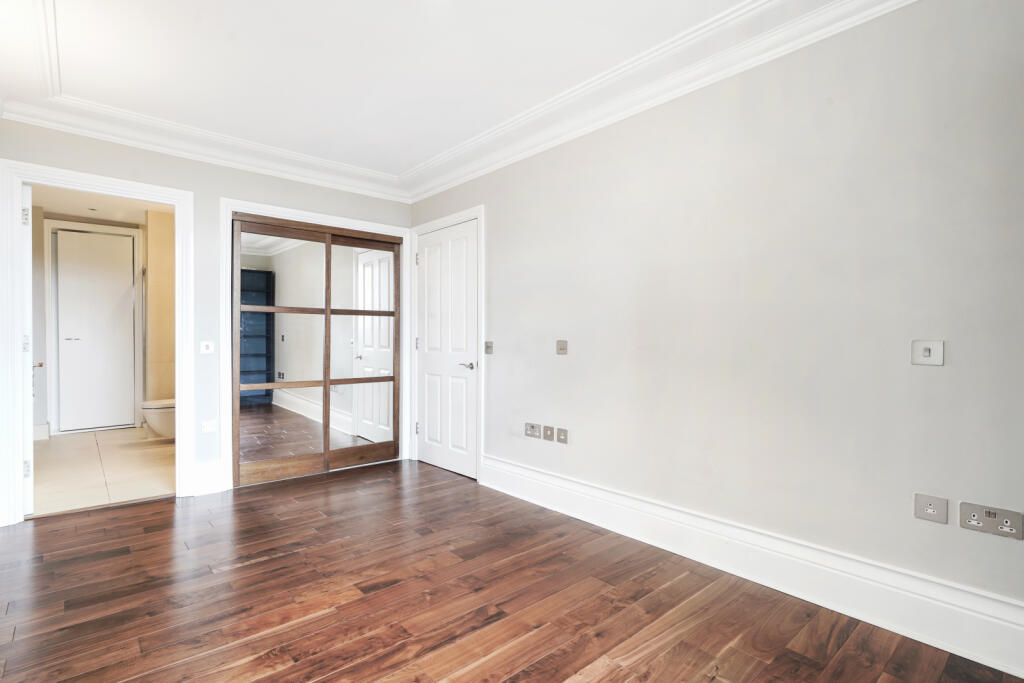 property in Thornton Place, 
Clapham Common North Side, SW4