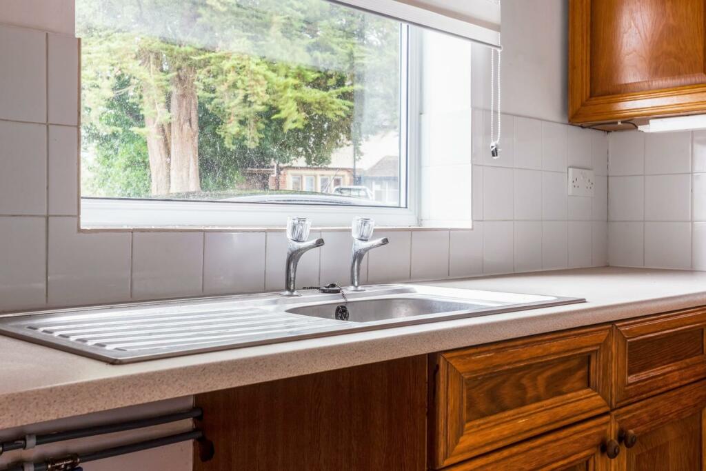 78788_2A Ayleswade Road(11).jpg