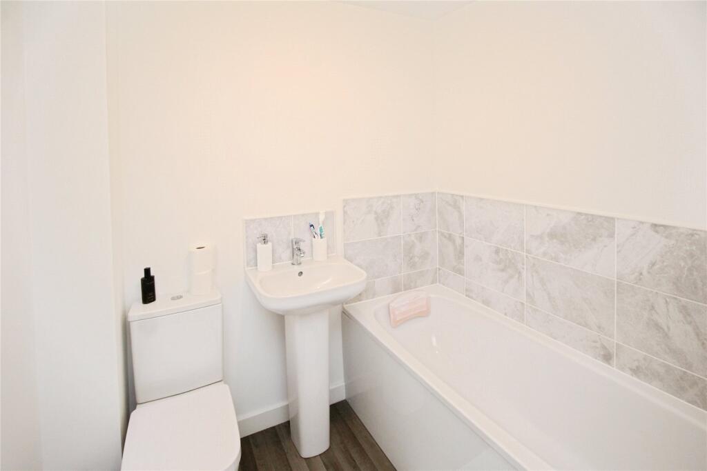 Bathroom/Wc