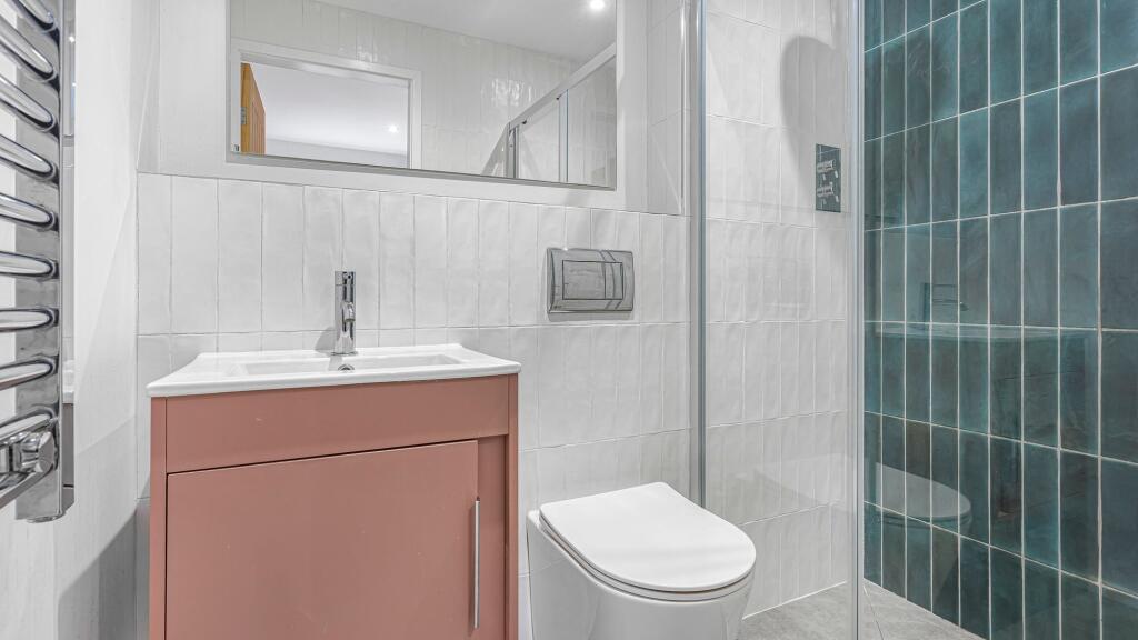 Wc/Shower Room