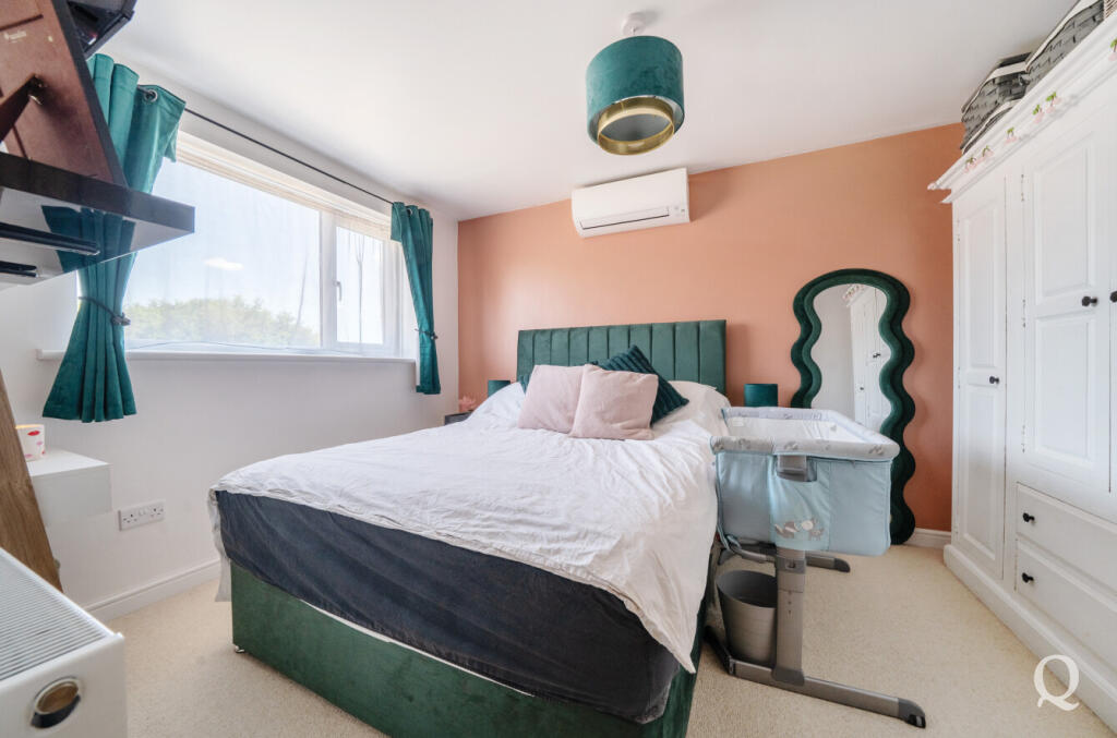 d7f76519-b0fe-4e0...