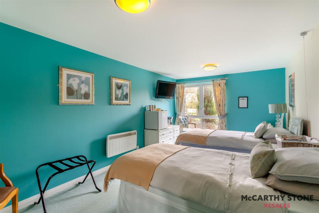 Guest suite-interior01.jpg