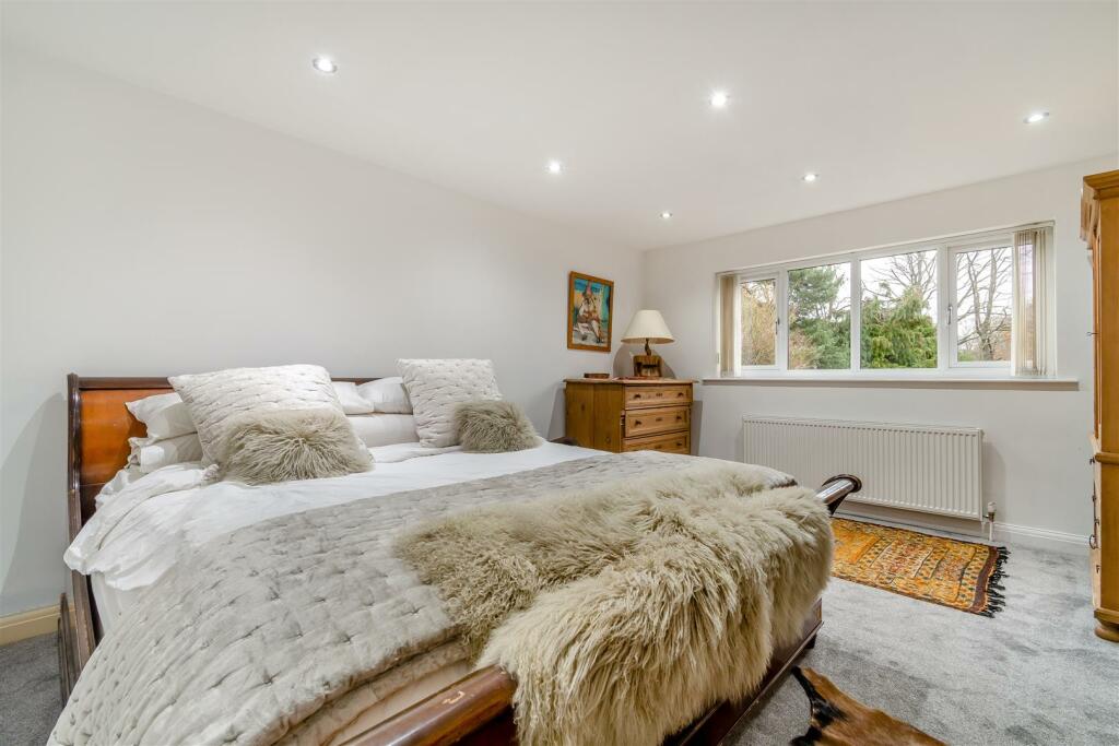 8579910-interior13.jpg