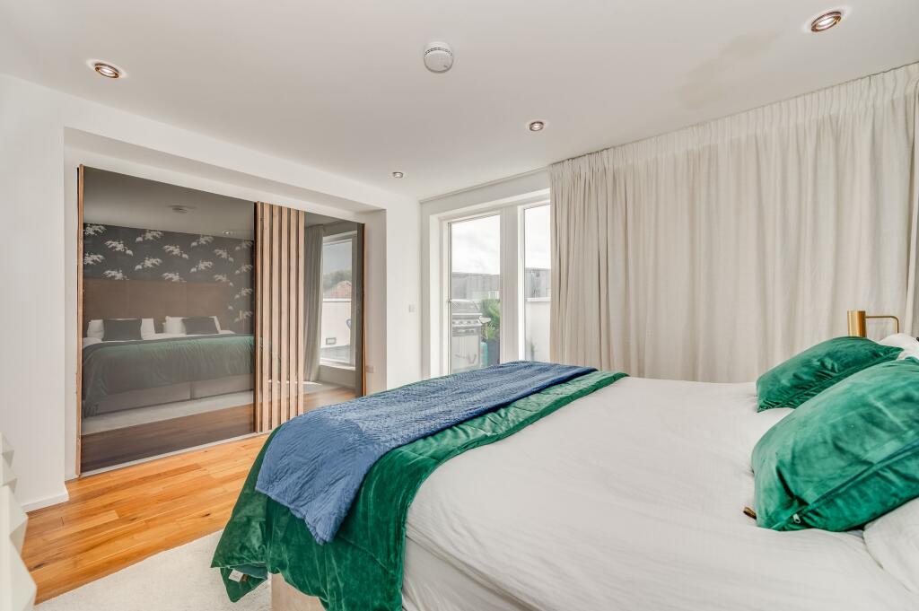 BEDROOMS AND BATHROOMS